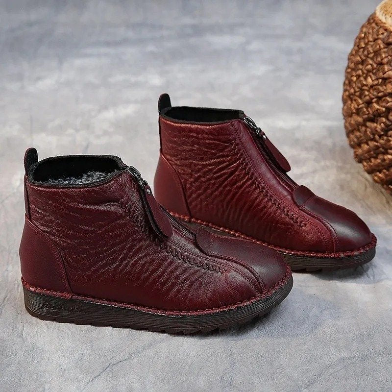 Botas antiderrapantes em couro sintético: elegância e segurança no dia a dia